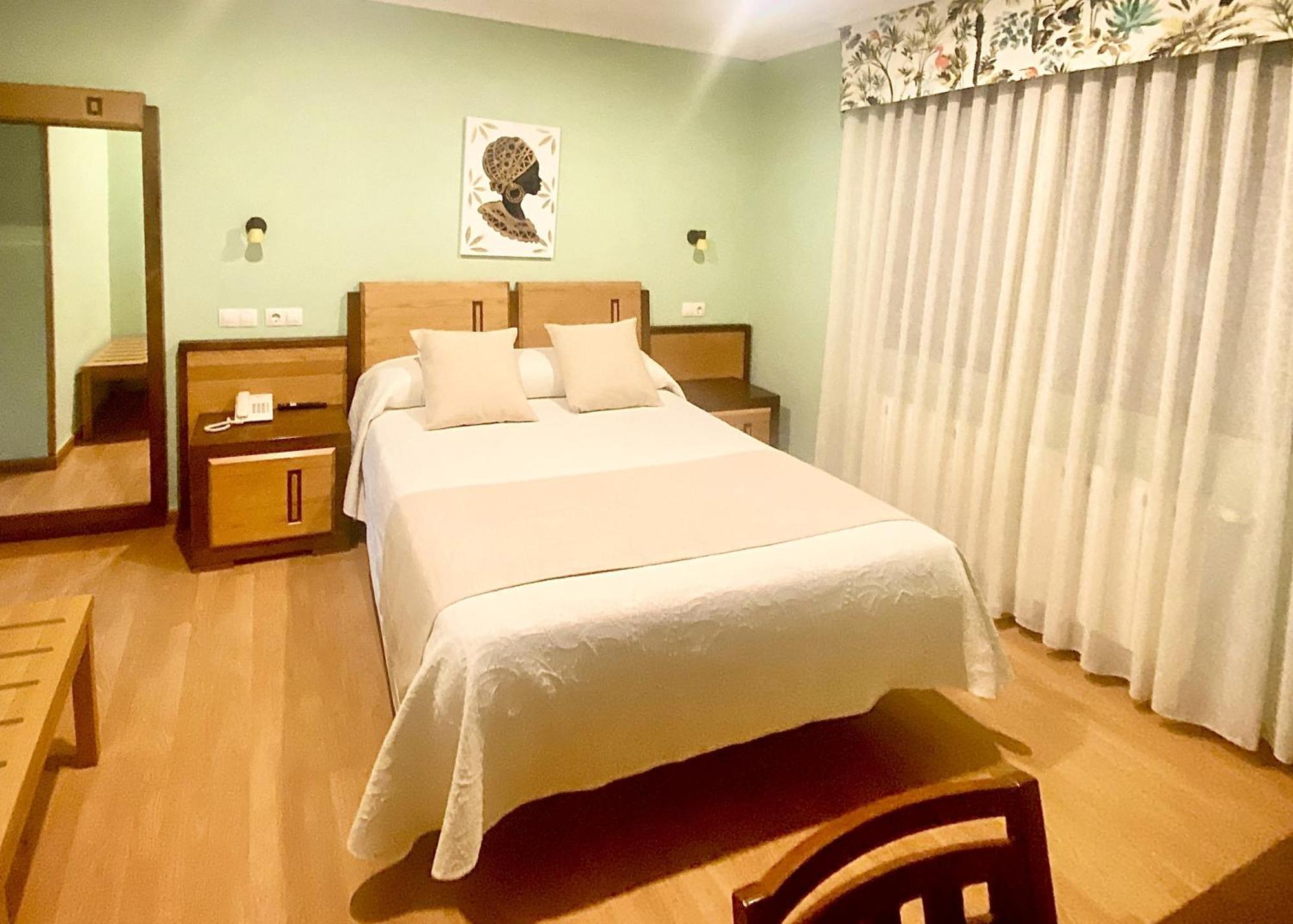 加拉蒂亚Spa酒店 Burela 外观 照片